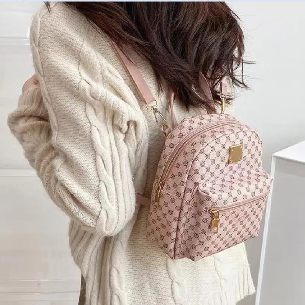 Backpack - Picture 6 of 7